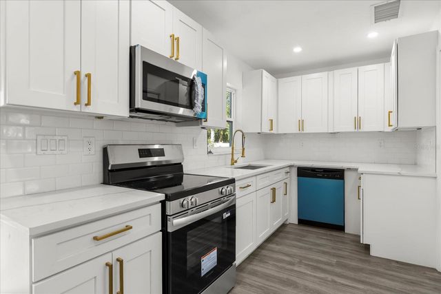 1092 DELTONA BOULEVARD, Deltona, FL 32725