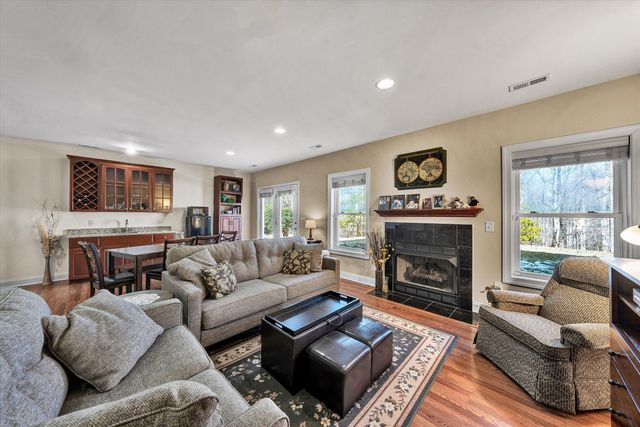 51 Fairway Oaks DR 8, Hardy, VA 24101