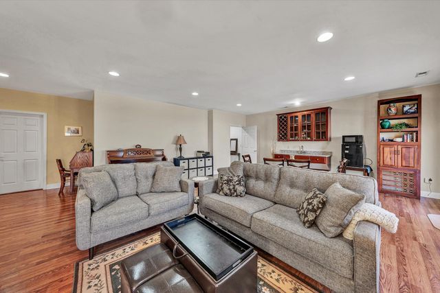 51 Fairway Oaks DR 8, Hardy, VA 24101