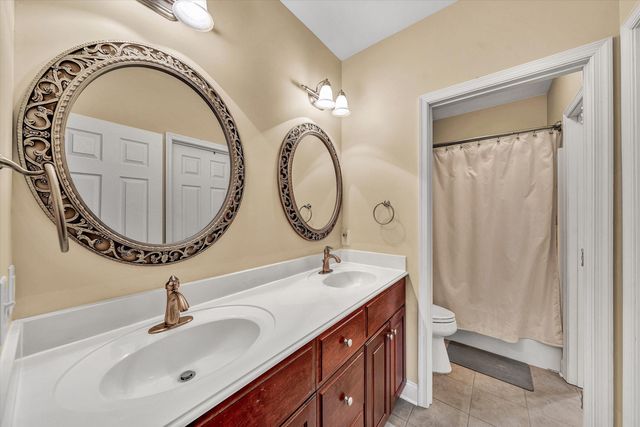 51 Fairway Oaks DR 8, Hardy, VA 24101