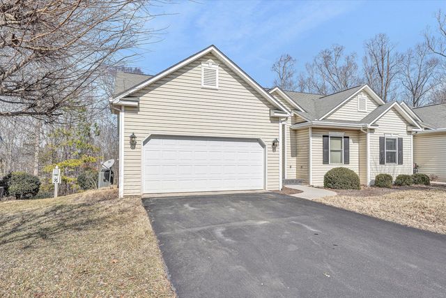 51 Fairway Oaks DR 8, Hardy, VA 24101