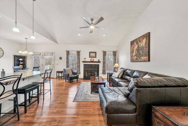 51 Fairway Oaks DR 8, Hardy, VA 24101