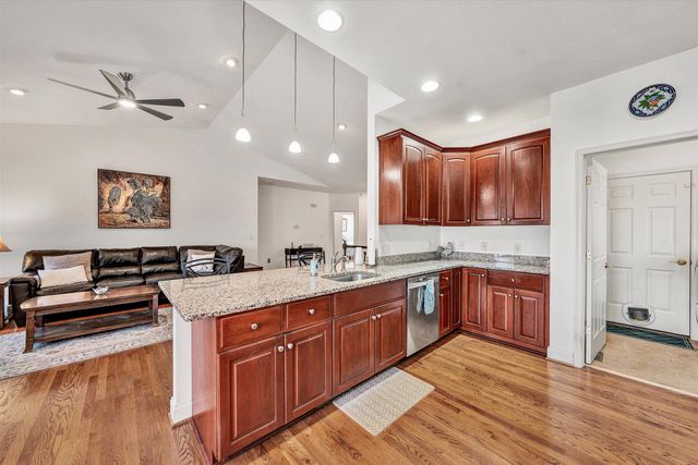 51 Fairway Oaks DR 8, Hardy, VA 24101