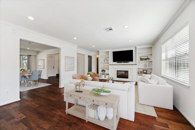 10219 Barwood Drive, Houston, TX 77043