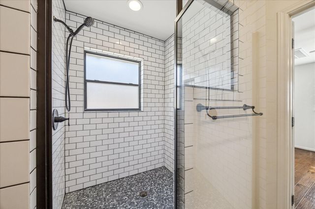 10219 Barwood Drive, Houston, TX 77043