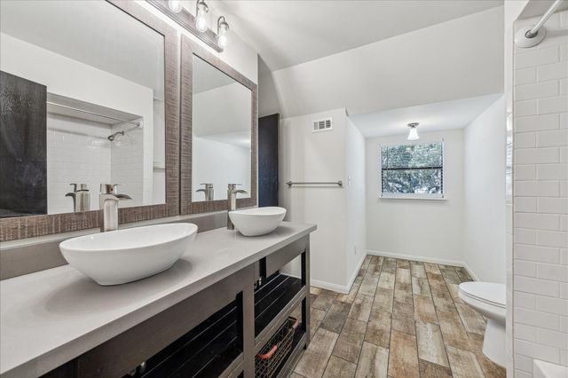 10219 Barwood Drive, Houston, TX 77043