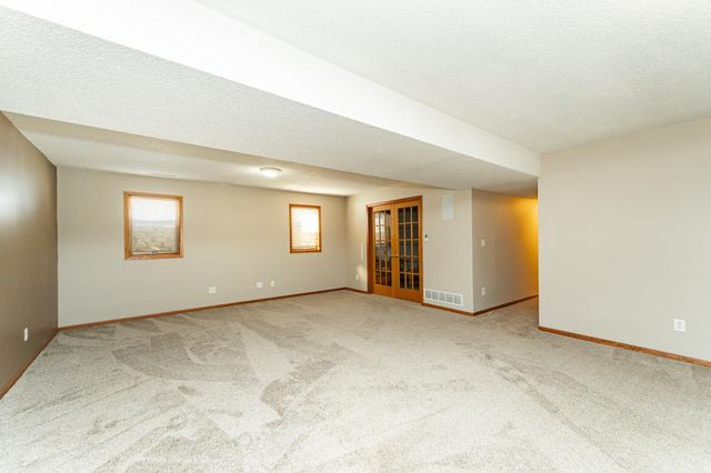 5309 Nicklaus Drive NW, Rochester, MN 55901