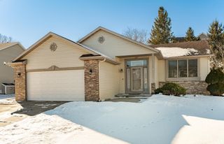 5309 Nicklaus Drive NW, Rochester, MN 55901