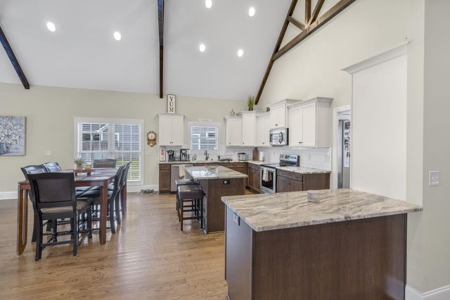 349 Roy Hall Way, Campobello, SC 29322