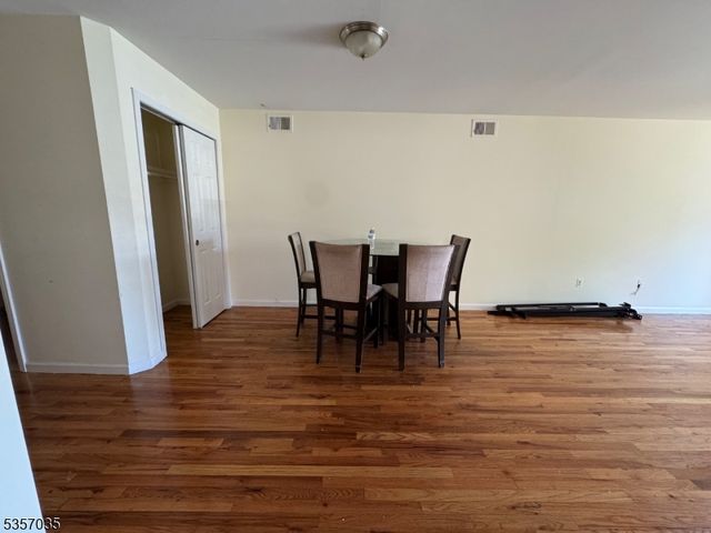 228 Port Ave, Elizabeth City, NJ 07206