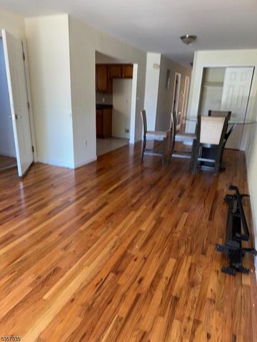 228 Port Ave, Elizabeth City, NJ 07206