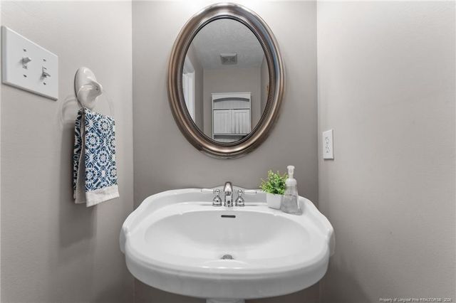 121 Zane Drive, Raeford, NC 28376