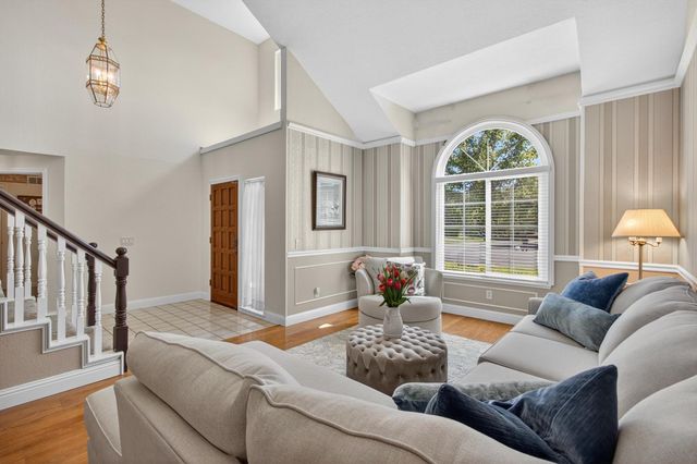 11540 Bear Valley Ct, Gold River, CA 95670