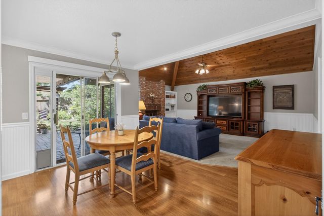 11540 Bear Valley Ct, Gold River, CA 95670