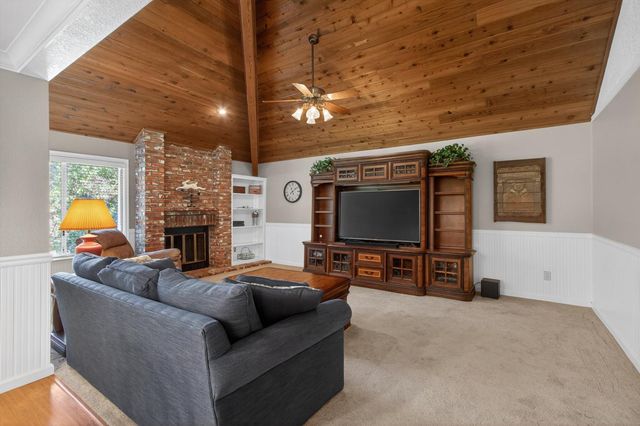11540 Bear Valley Ct, Gold River, CA 95670