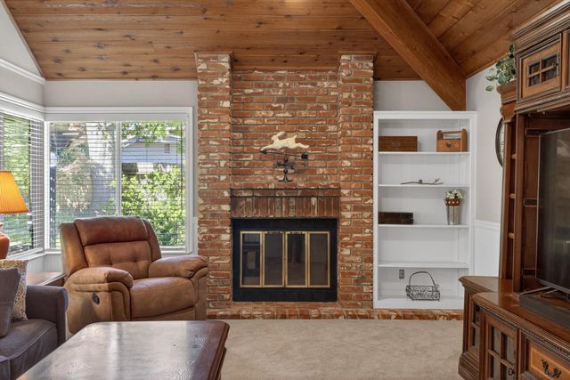 11540 Bear Valley Ct, Gold River, CA 95670