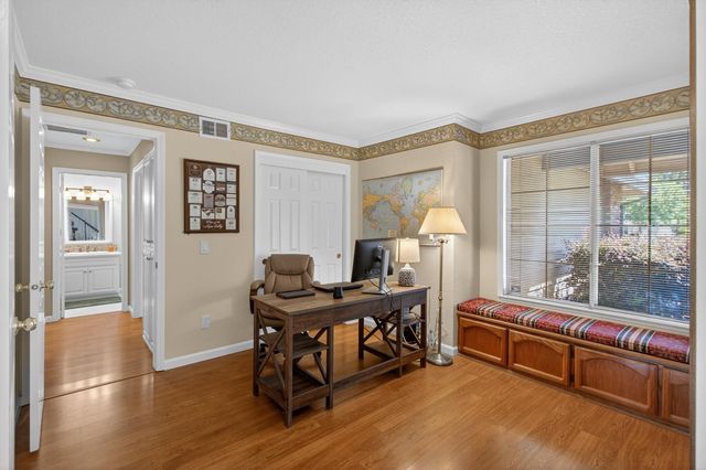 11540 Bear Valley Ct, Gold River, CA 95670