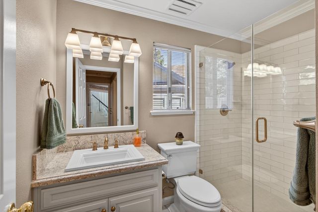 11540 Bear Valley Ct, Gold River, CA 95670