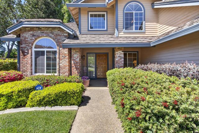 11540 Bear Valley Ct, Gold River, CA 95670