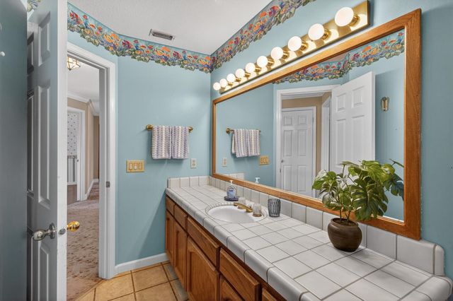 11540 Bear Valley Ct, Gold River, CA 95670