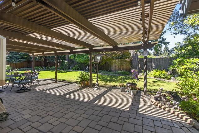 11540 Bear Valley Ct, Gold River, CA 95670