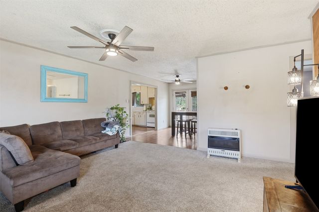 4304 Hodgkins Road, Lake Worth, TX 76135