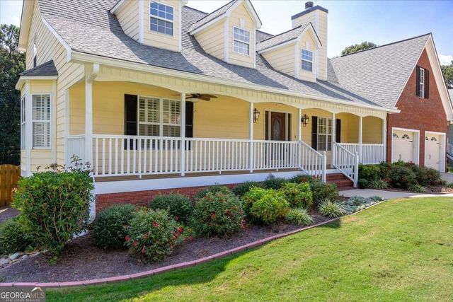 5485 Twin Oak Drive, Douglasville, GA 30135