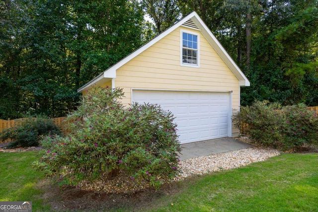 5485 Twin Oak Drive, Douglasville, GA 30135