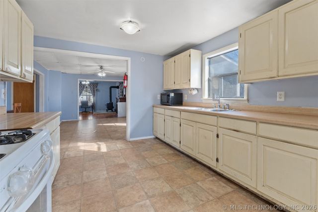 919 N Boudinot Avenue, Dewey, OK 74029