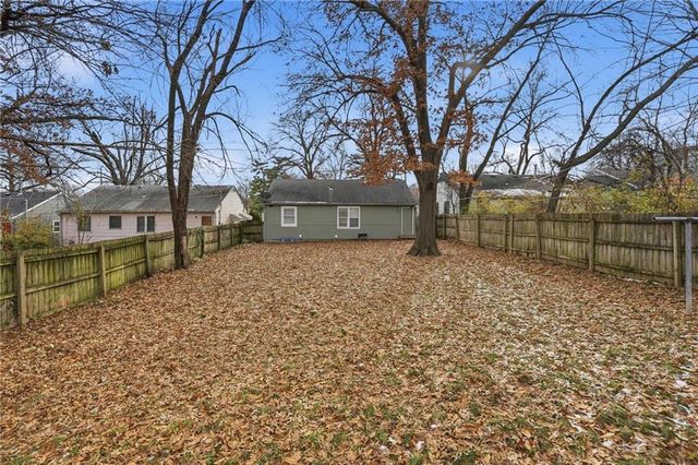 1154 E 67th Street, Kansas City, MO 64131