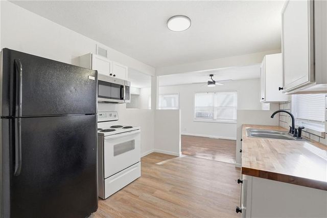 1154 E 67th Street, Kansas City, MO 64131