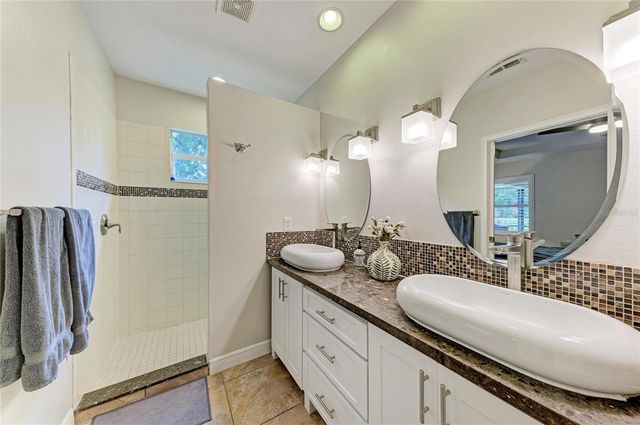 11960 FOREST PARK CIRCLE, Bradenton, FL 34211