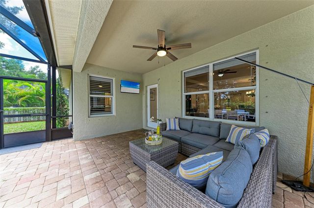 11960 FOREST PARK CIRCLE, Bradenton, FL 34211