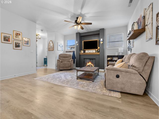 252 Ne ARROWHEAD Dr, Estacada, OR 97023