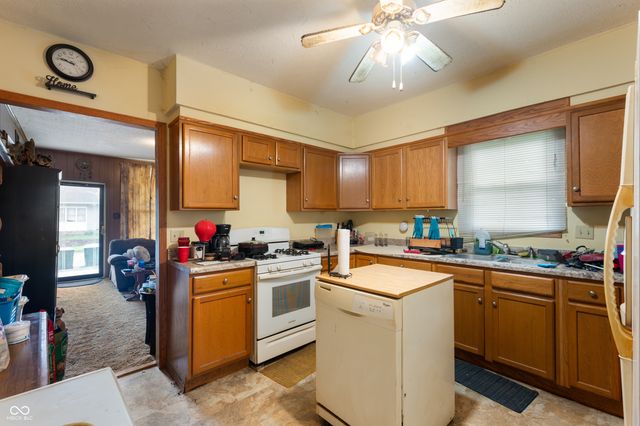 944 S 21st Street, New Castle, IN 47362