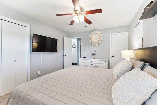 815 W 7th Street, Edmond, OK 73003