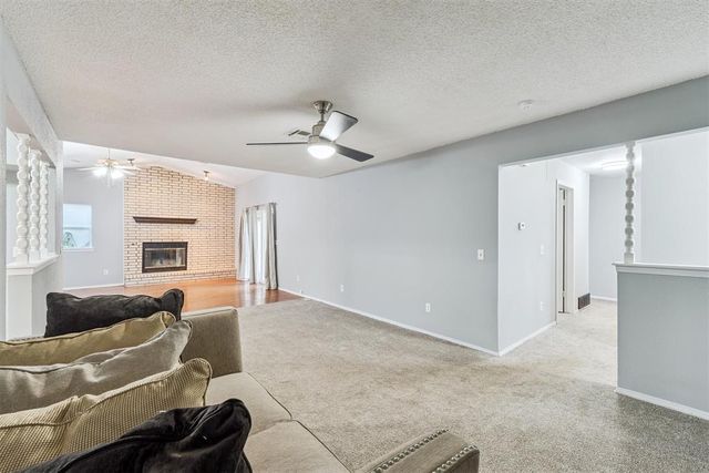 815 W 7th Street, Edmond, OK 73003