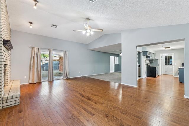 815 W 7th Street, Edmond, OK 73003