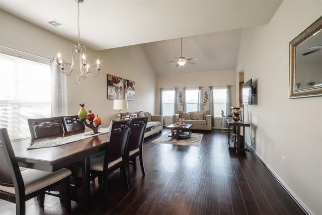 8730 Sunny Gallop Drive, Tomball, TX 77375