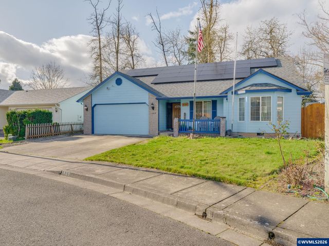 1869 Plateau St NE, Salem, OR 97305