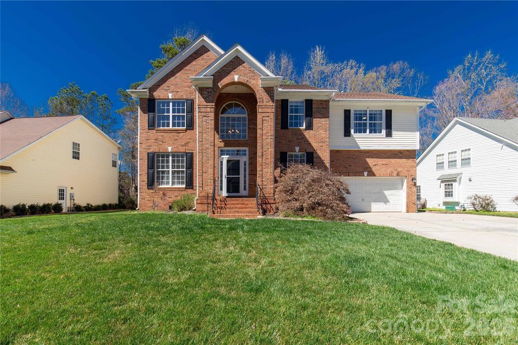 1644 Spandril Lane, Fort Mill, SC 29708