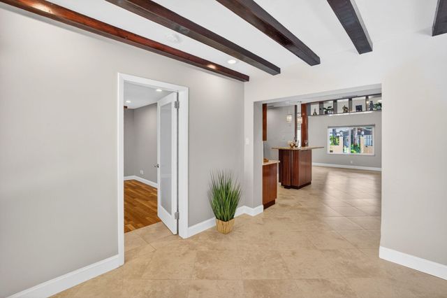 1426 NE 17th Avenue, Fort Lauderdale, FL 33304