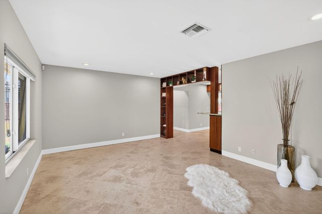 1426 NE 17th Avenue, Fort Lauderdale, FL 33304
