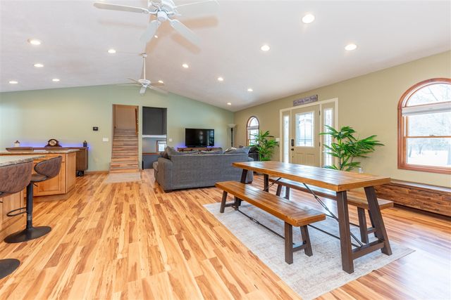 8655 Joeys Drive, Pinckney, MI 48169