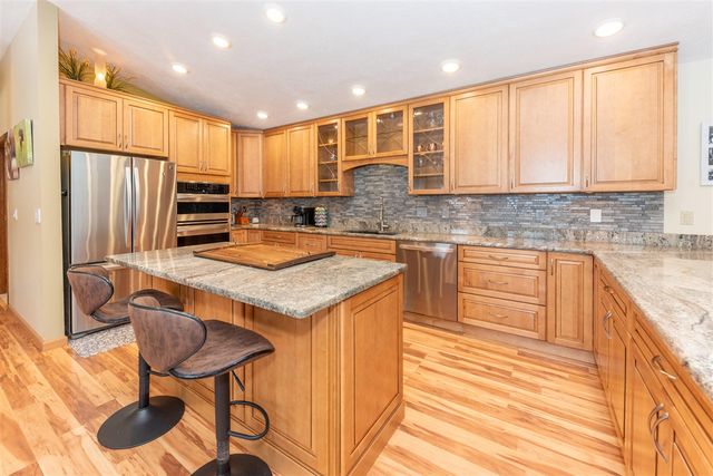 8655 Joeys Drive, Pinckney, MI 48169