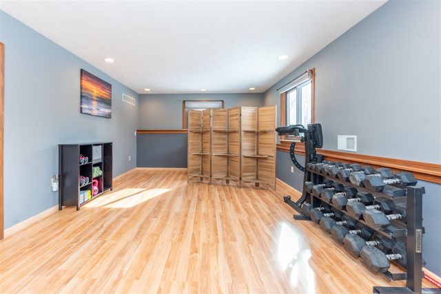 8655 Joeys Drive, Pinckney, MI 48169