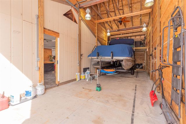 8655 Joeys Drive, Pinckney, MI 48169