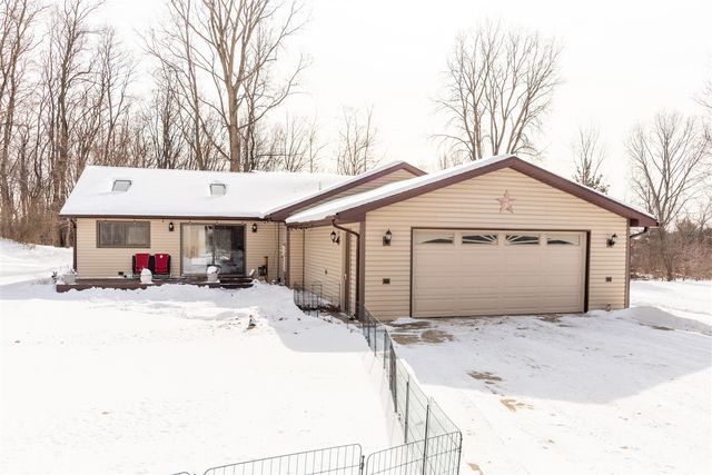 8655 Joeys Drive, Pinckney, MI 48169