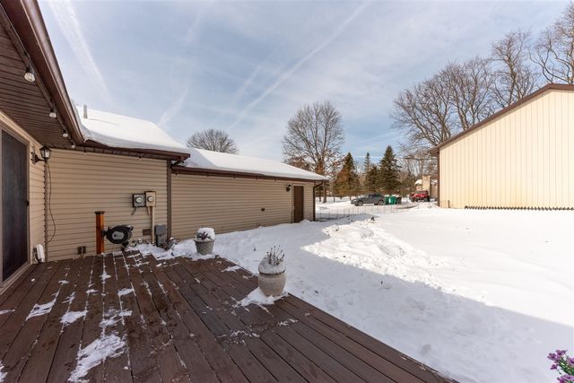 8655 Joeys Drive, Pinckney, MI 48169