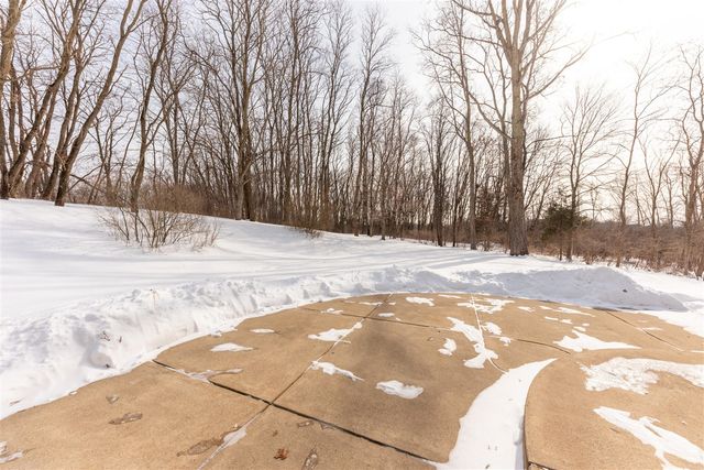 8655 Joeys Drive, Pinckney, MI 48169